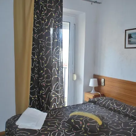 Guest house Fonda Lluna *