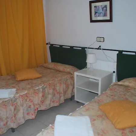 Guest house Fonda Lluna *